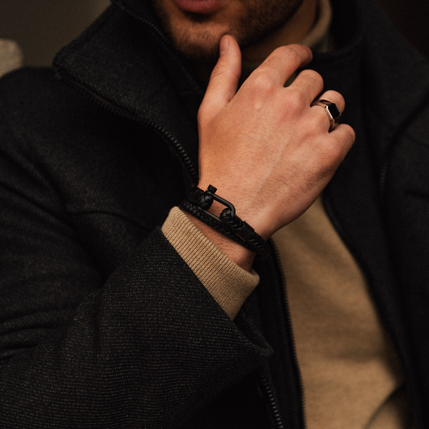 Men's black leather D-shackle bracelet