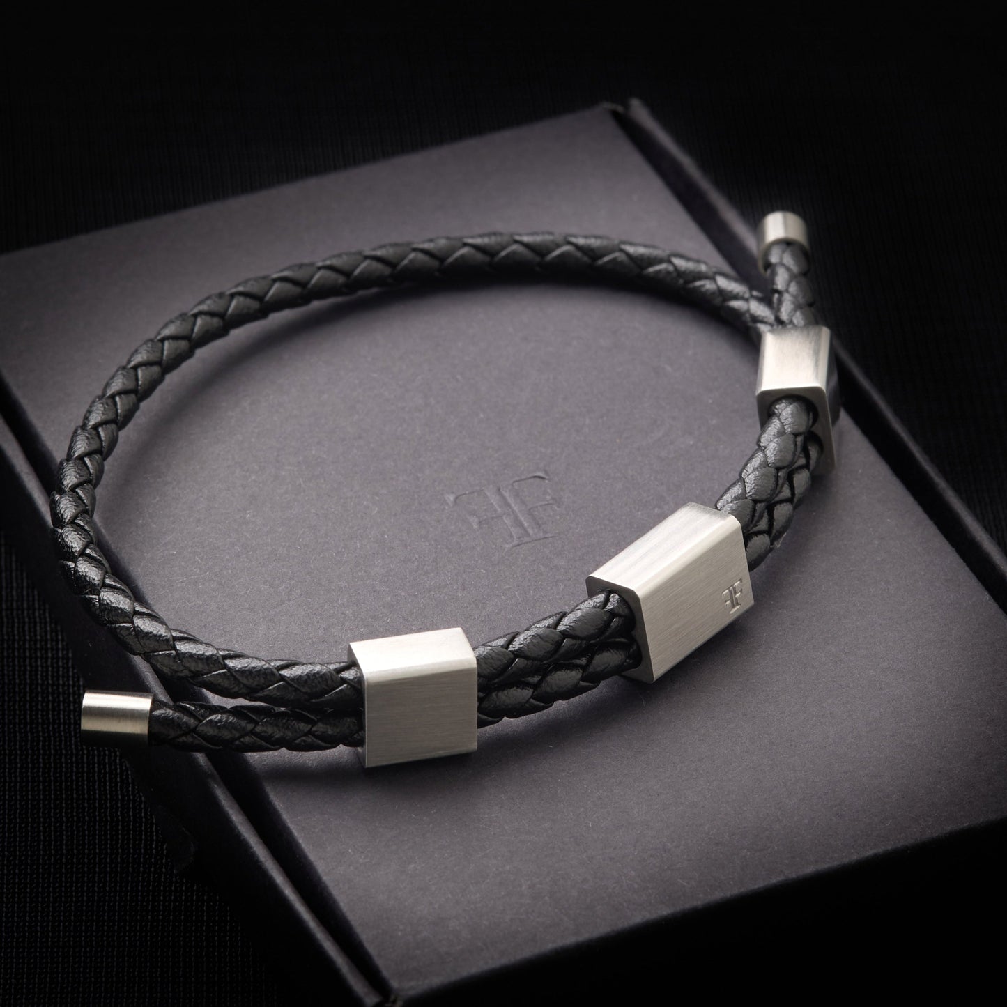 Men's leather and steel adjustable bracelet