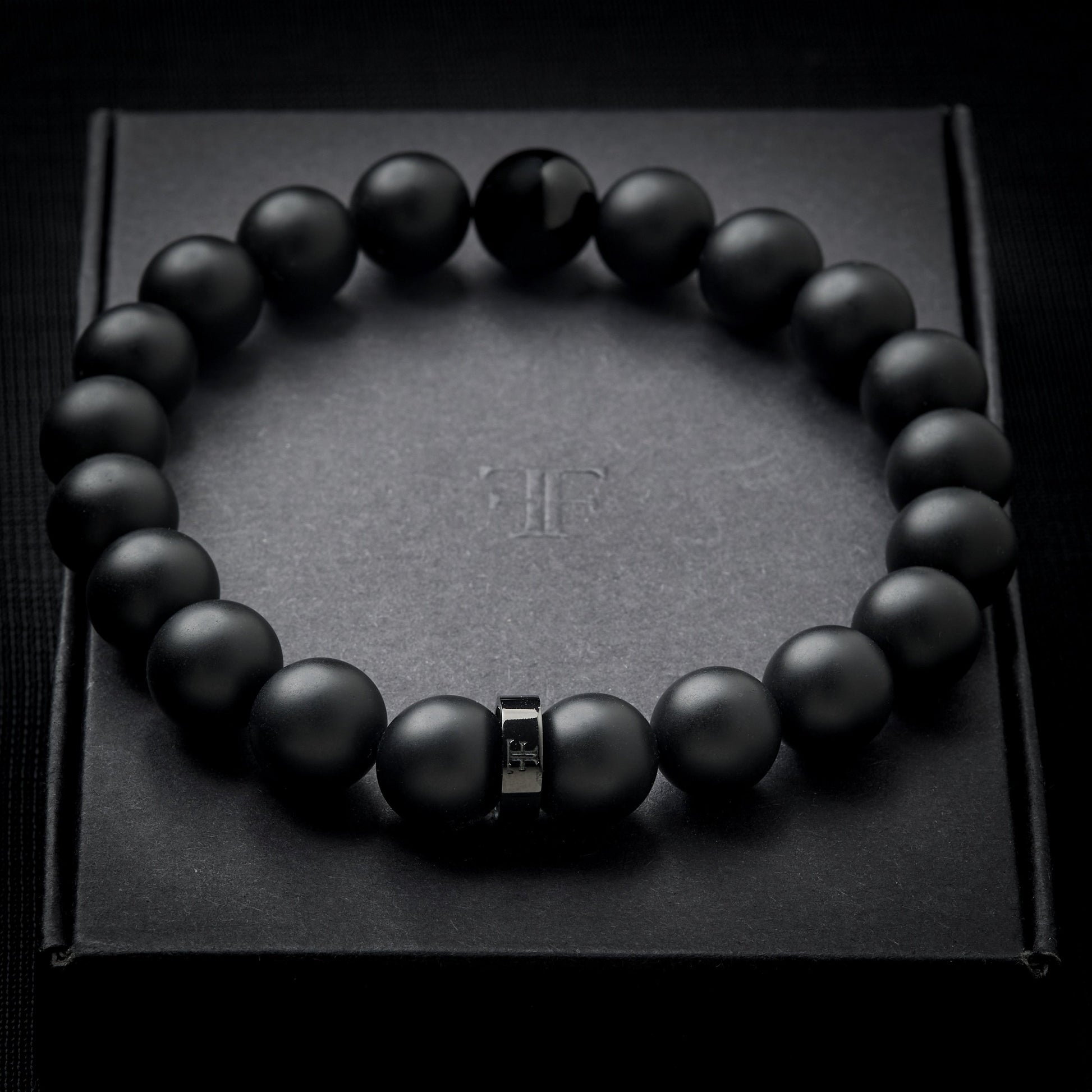 men's 10mm black onyx matte bead bracelet - box image