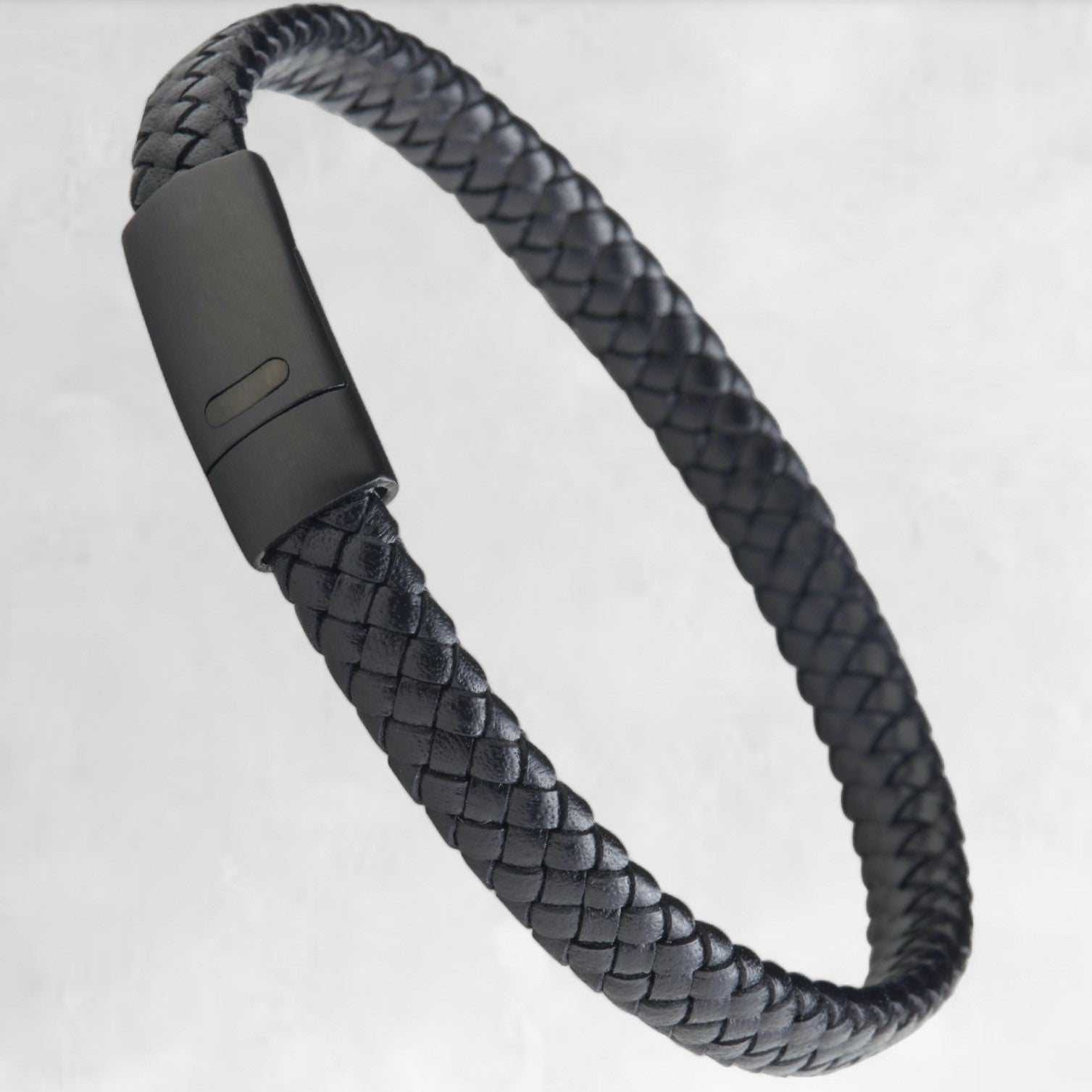 HANOVER [LEATHER BRACELET] – Forge & Foundry