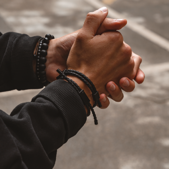 Mens single clasp black leather bracelet