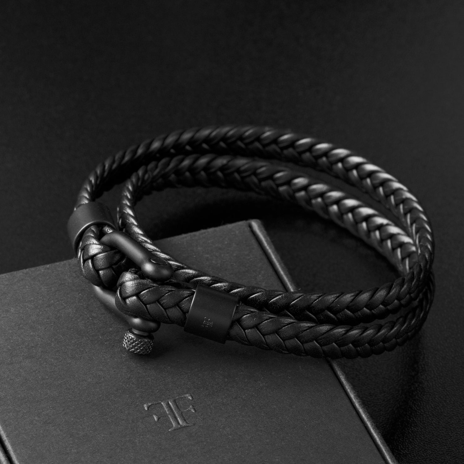 Men's black leather D-shackle bracelet