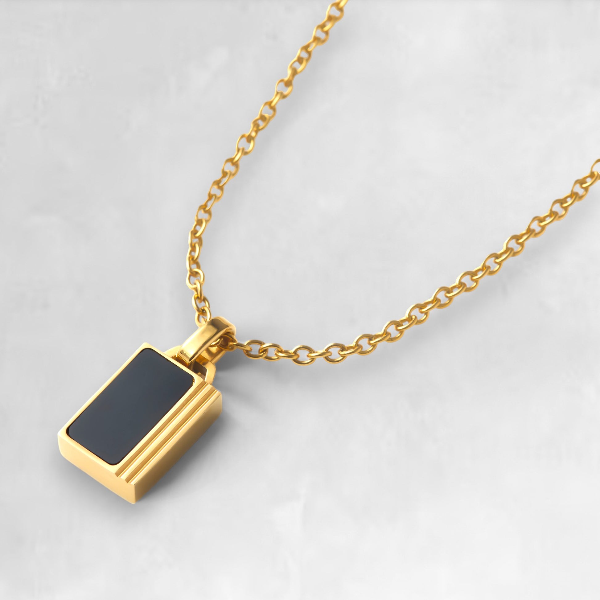 Men's gold onyx inlay pendant necklace