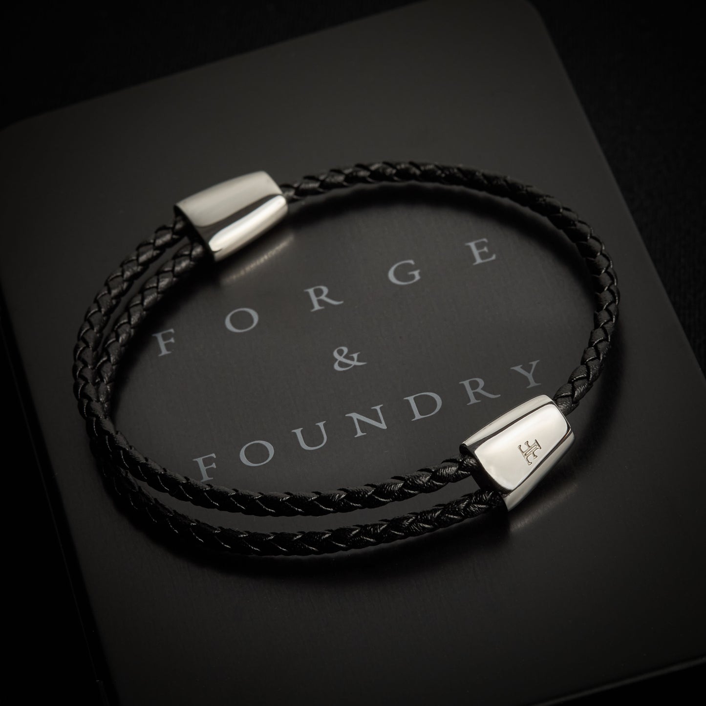 TRINITY [TWISTED ADJUSTABLE LEATHER]
