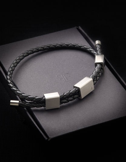 Leather Bracelet "DRAPERS" (Triple Clasp)