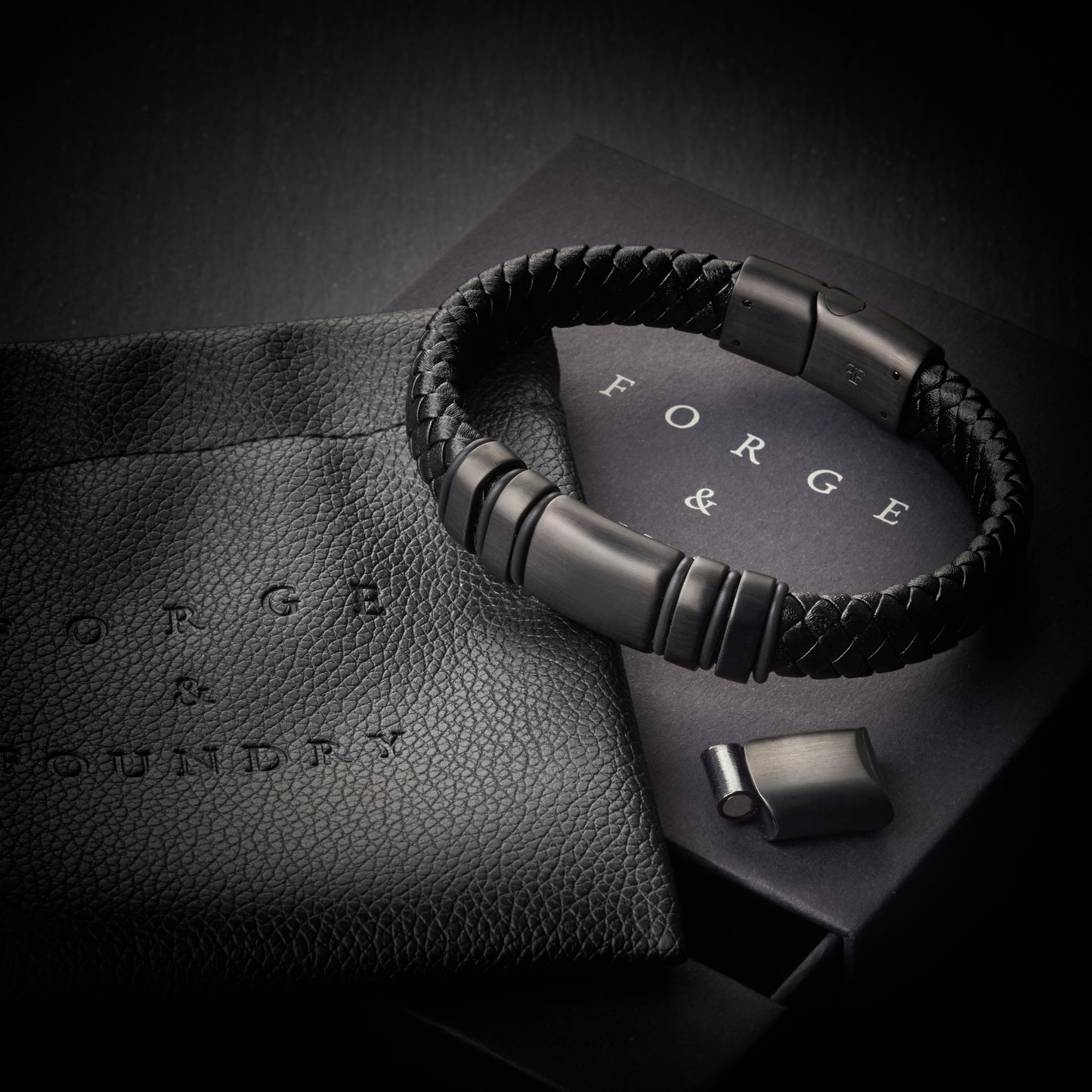 NAVARRO [SINGLE LEATHER - BLACK]