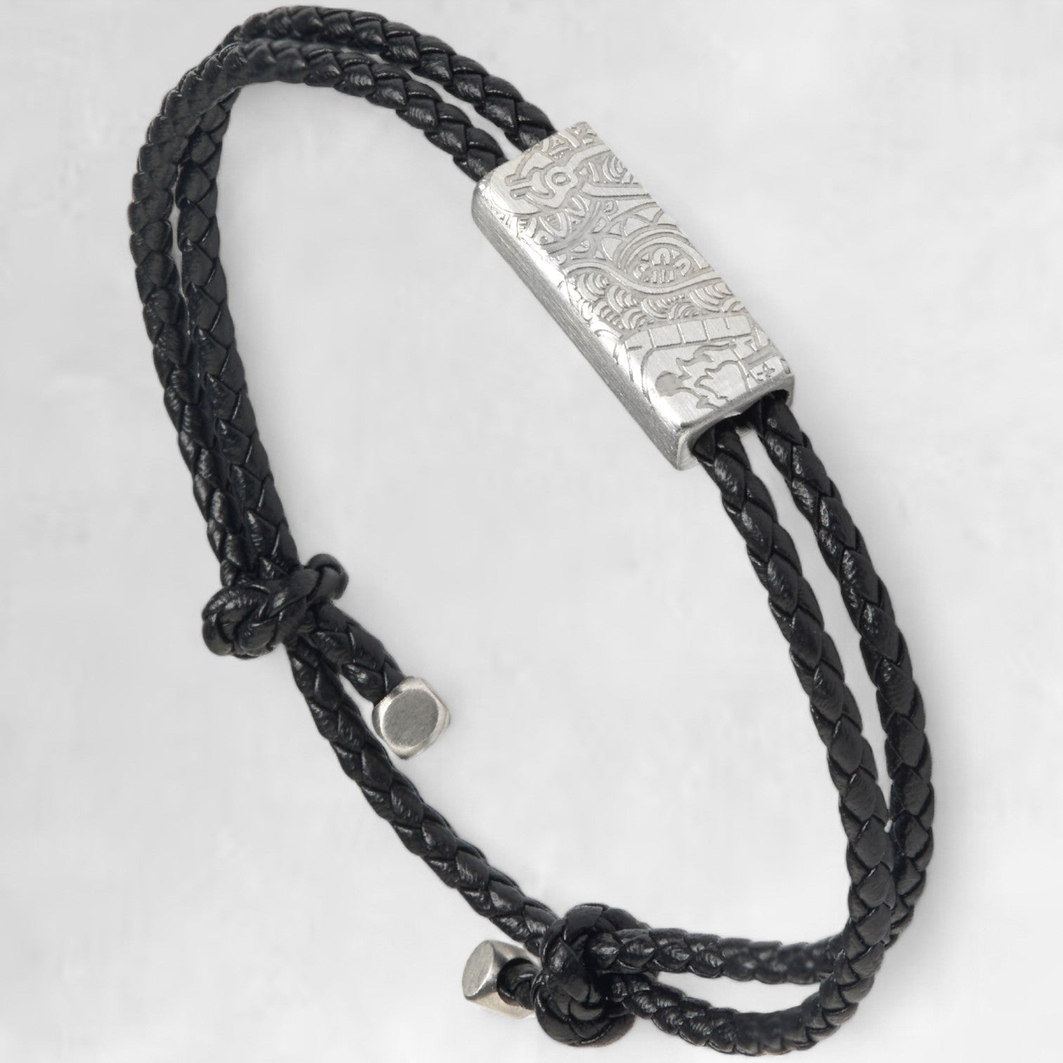 DAPLYN [ETCHED TWISTED ADJUSTABLE LEATHER] - Forge & FoundryLeatherForge & Foundry