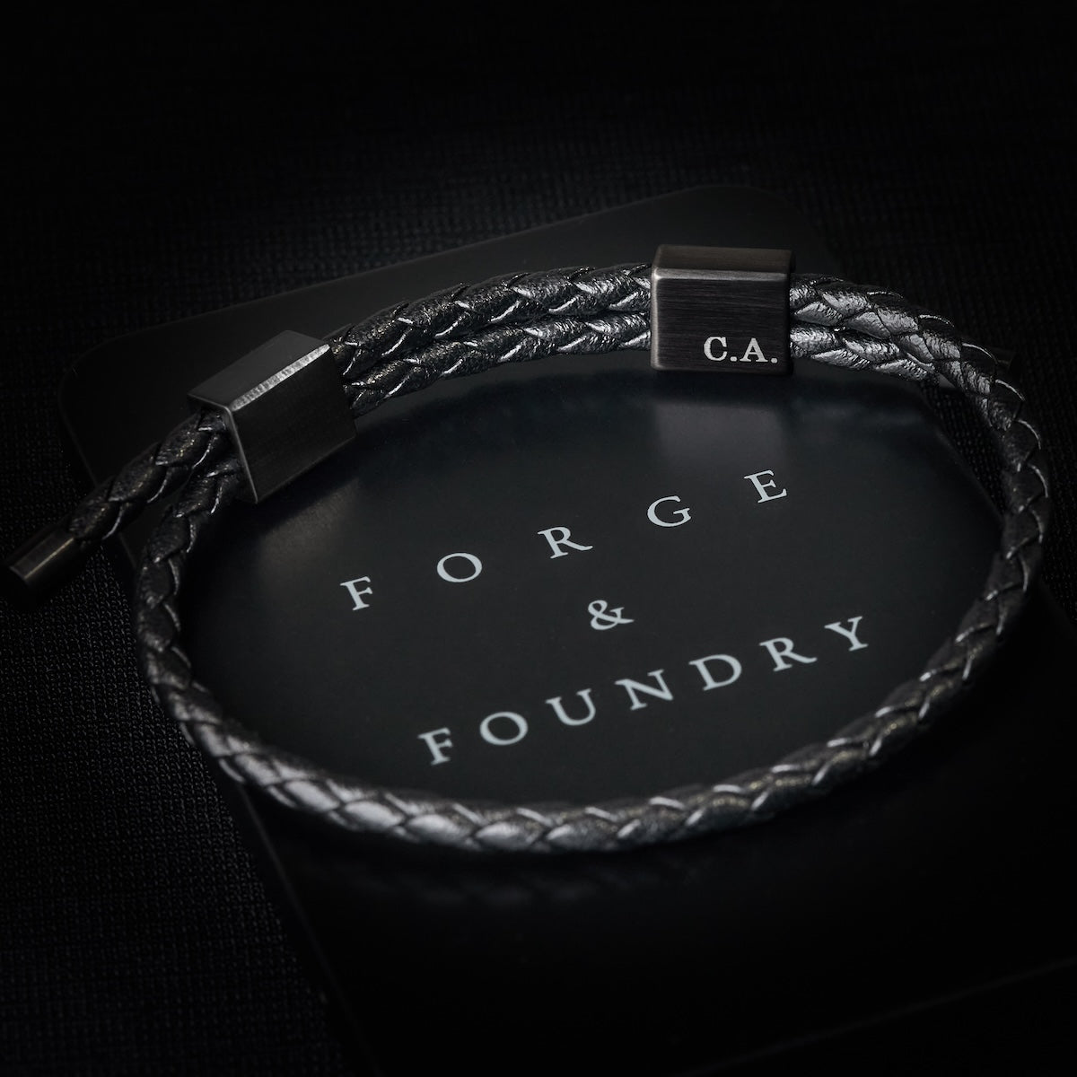 DRAPERS [TWISTED LEATHER - BLACK - PERSONALIZED] - Forge & FoundryLeatherForge & Foundry
