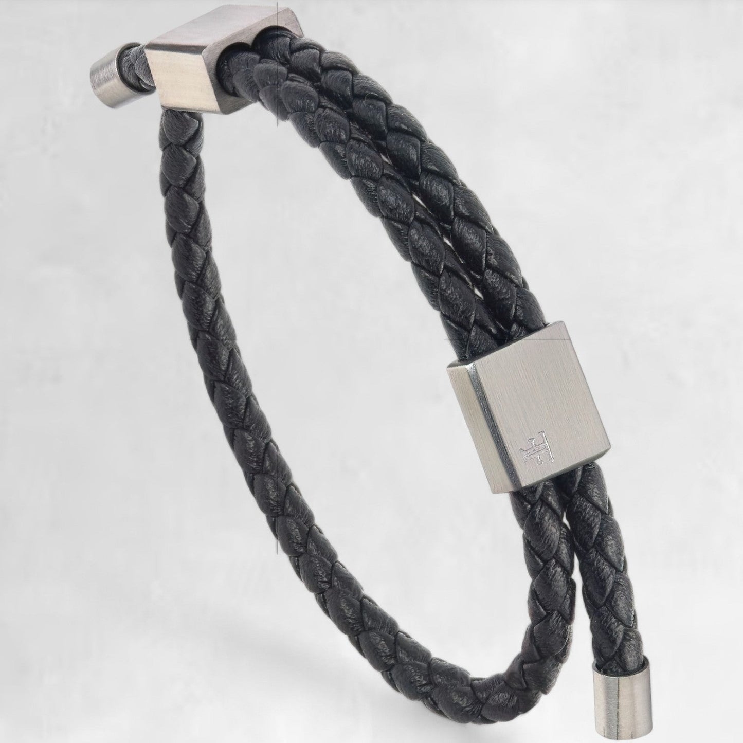 DRAPERS [TWISTED LEATHER - SILVER] - Forge & FoundryLeatherForge & Foundry