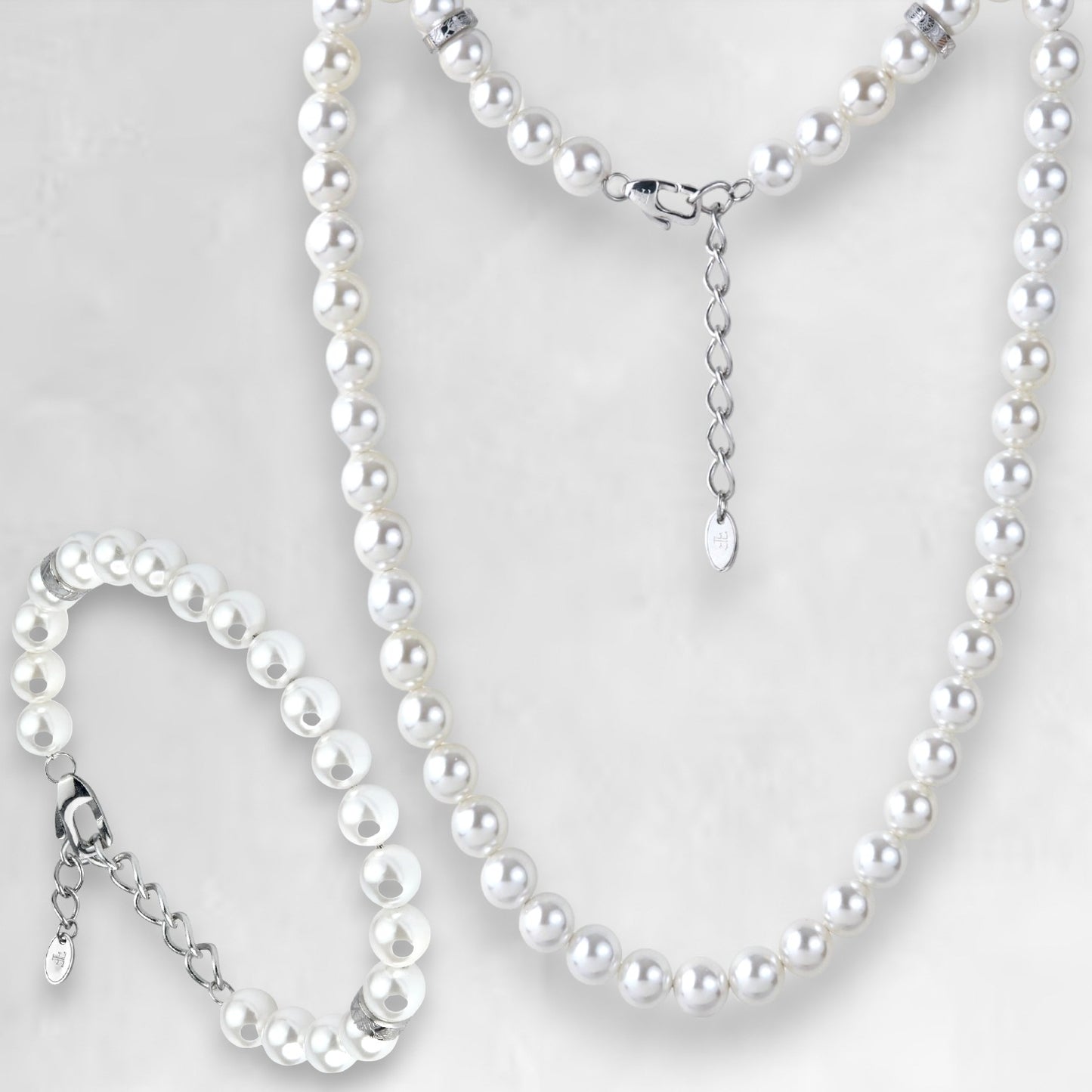 Pearl necklace and pearl bracelet bundle