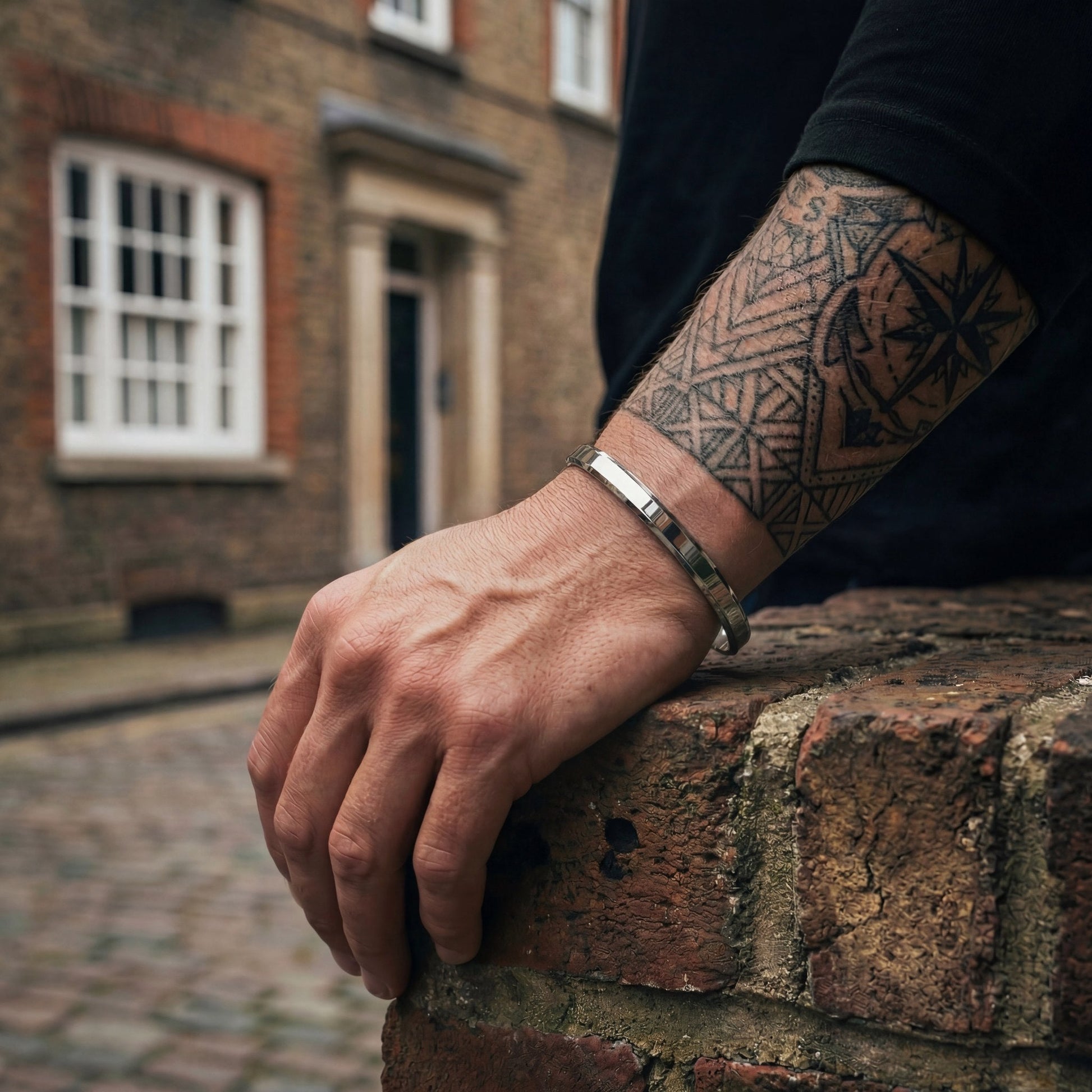 RAVICK [6MM ADJUSTABLE TITANIUM CUFF - PERSONALIZED] - Forge & FoundryPersonalisedForge & Foundry