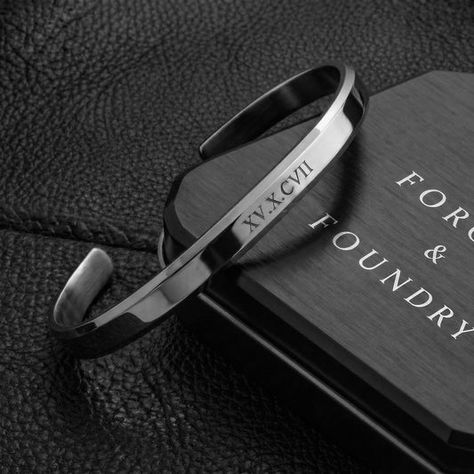 RAVICK [6MM ADJUSTABLE TITANIUM CUFF - PERSONALIZED] - Forge & FoundryPersonalisedForge & Foundry