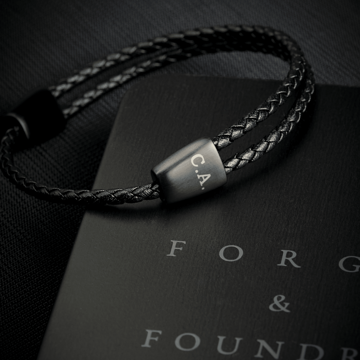 TRINITY [TWISTED ADJUSTABLE LEATHER - PERSONALIZED] - Forge & FoundryLeatherForge & Foundry