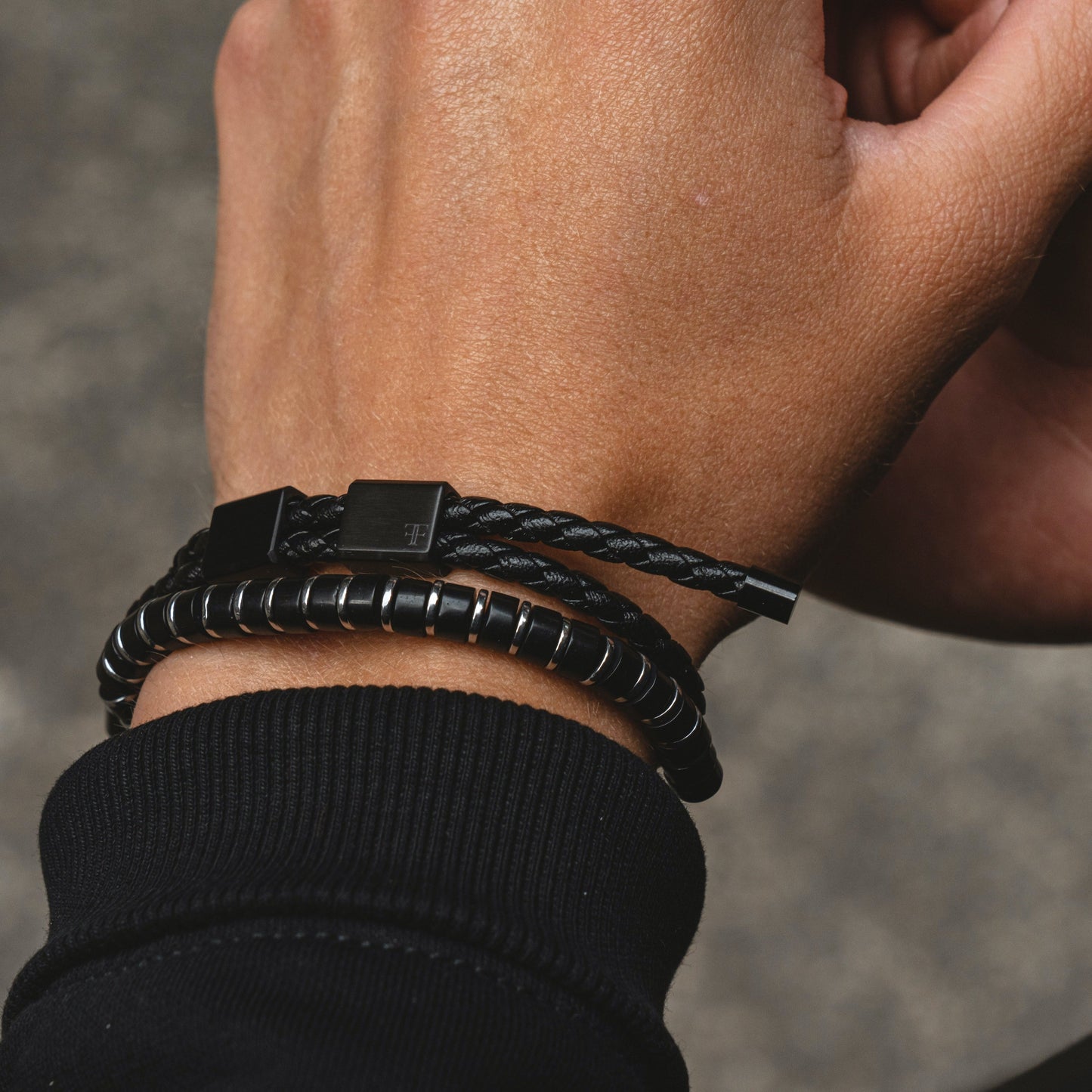 Men's black onyx and silver hematite 6mm bead bracelet