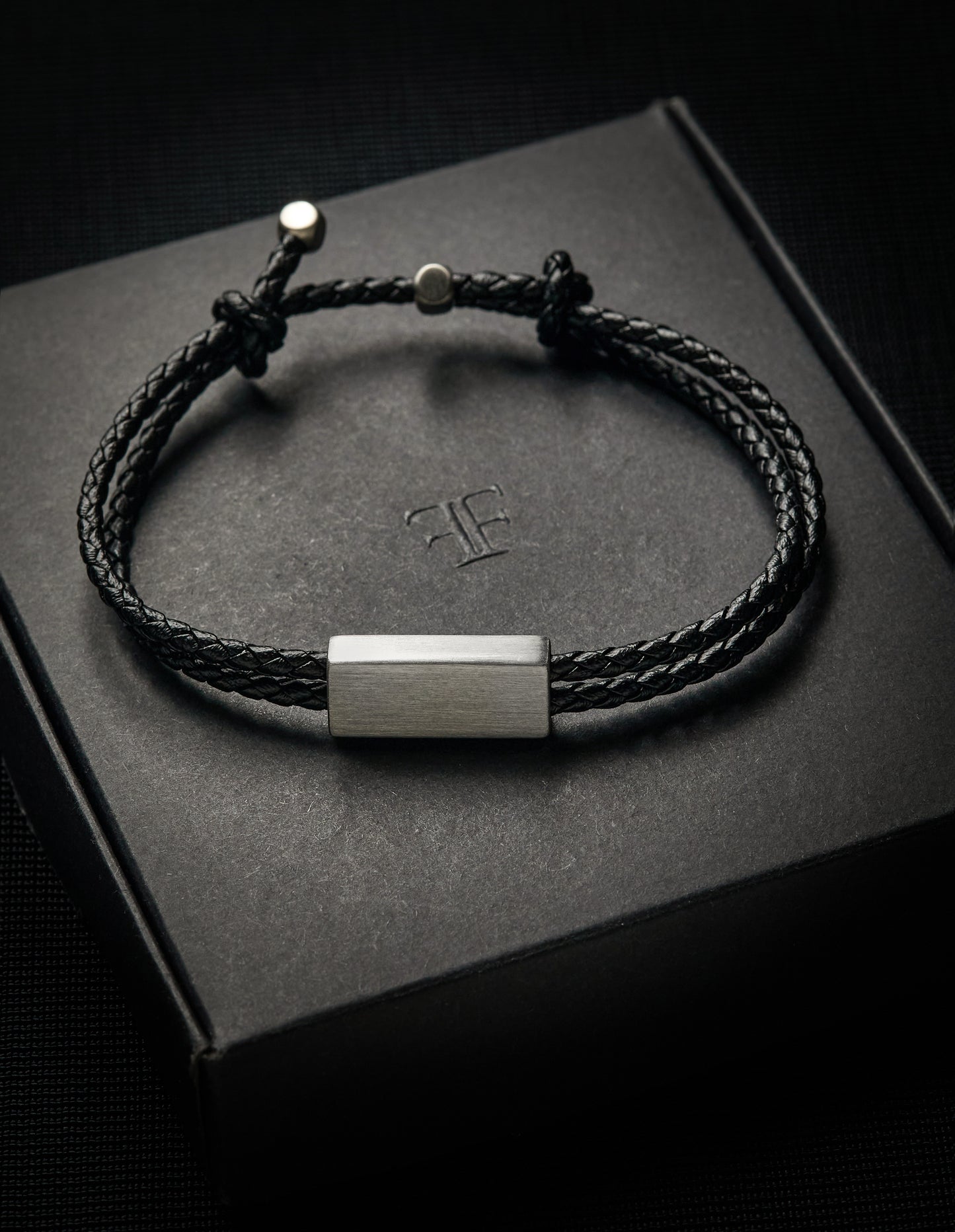 Leather Bracelet "DAPLYN" (Silver Clasp)